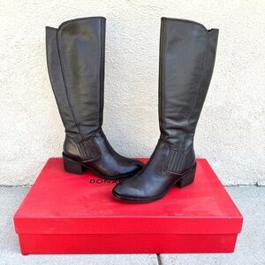 DONALD J. PLINER envy boots DARK BROWN pebbled leather riding equestrian 8.5